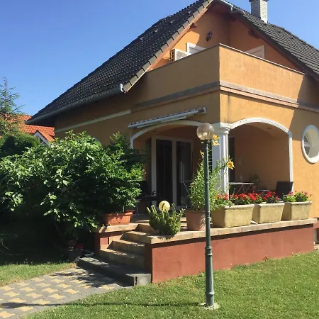 Marcsi Haz Balatonlelle